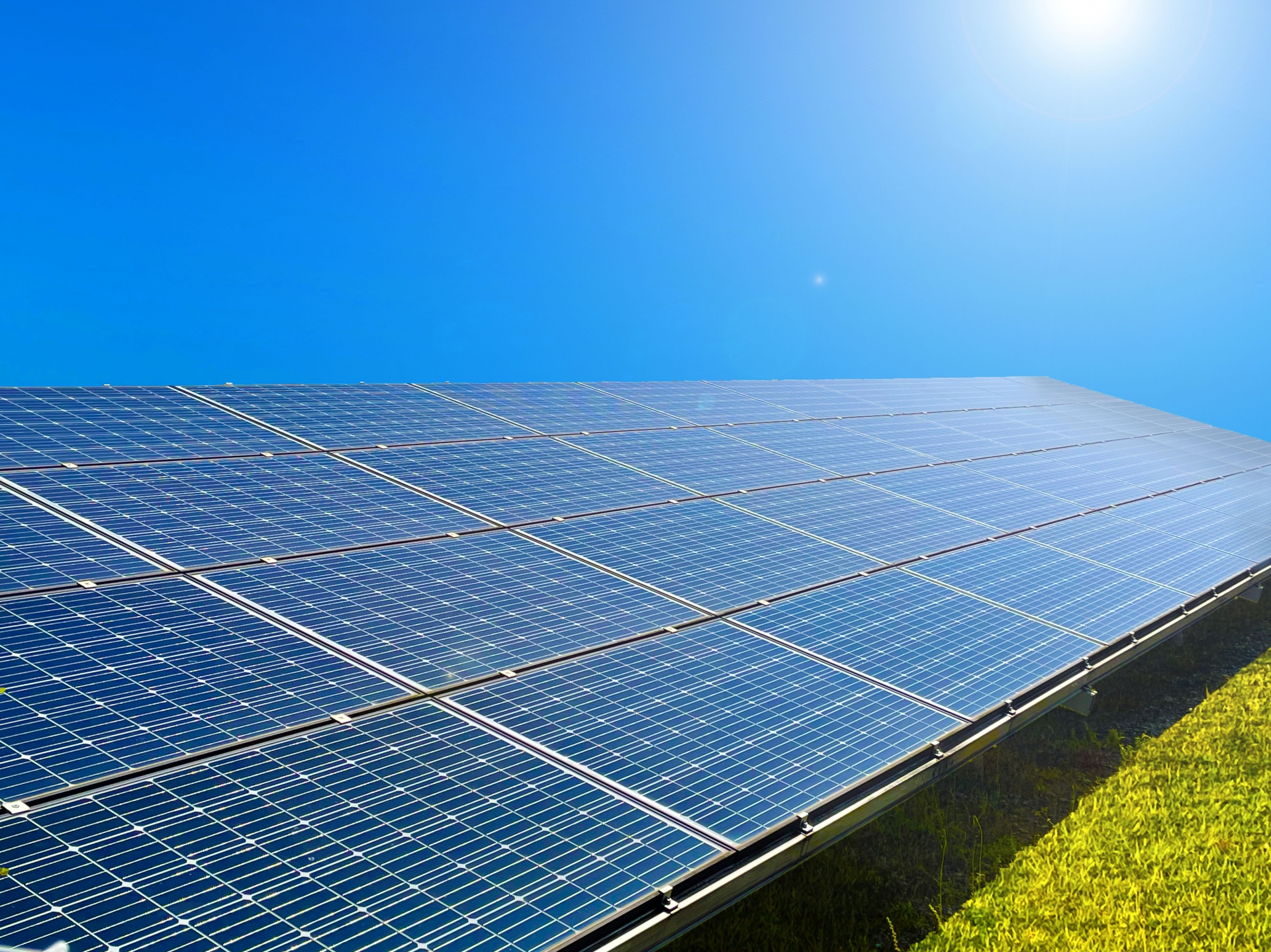 産業用太陽光発電の低圧・高圧・特別高圧の違いとは？埼玉県で50kW以上を導入する前に確認すべき設備・手続きを解説